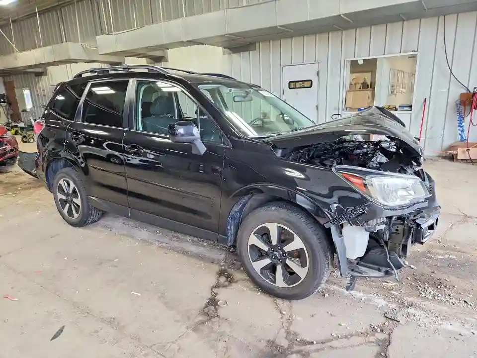 JF2SJAGC3HH420281 2017 SUBARU FORESTER-3