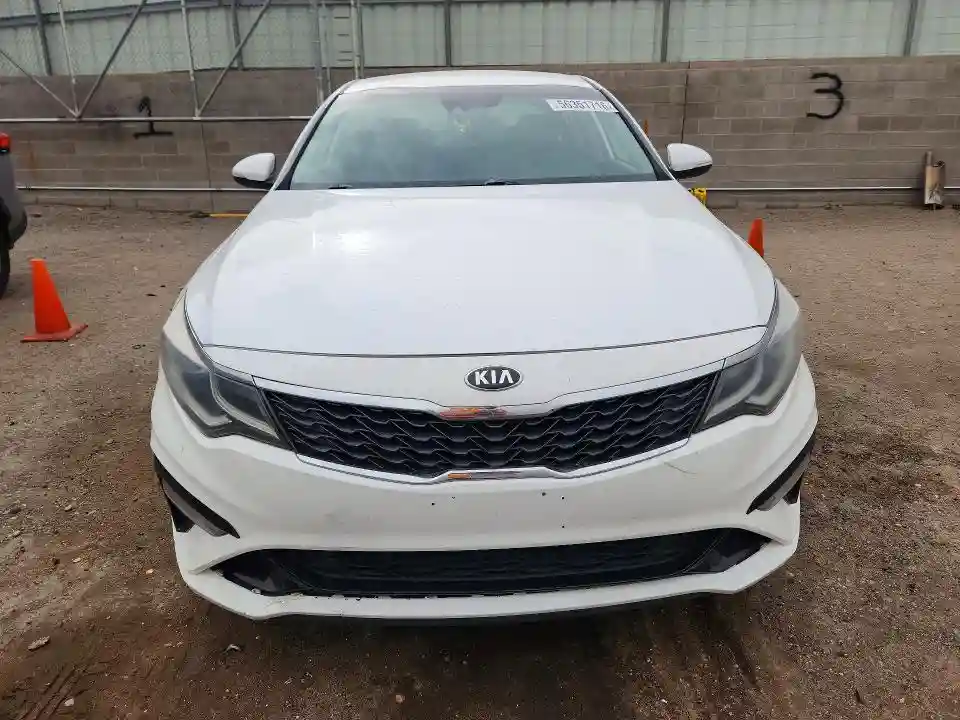 5XXGT4L38LG385619 2020 KIA OPTIMA-4