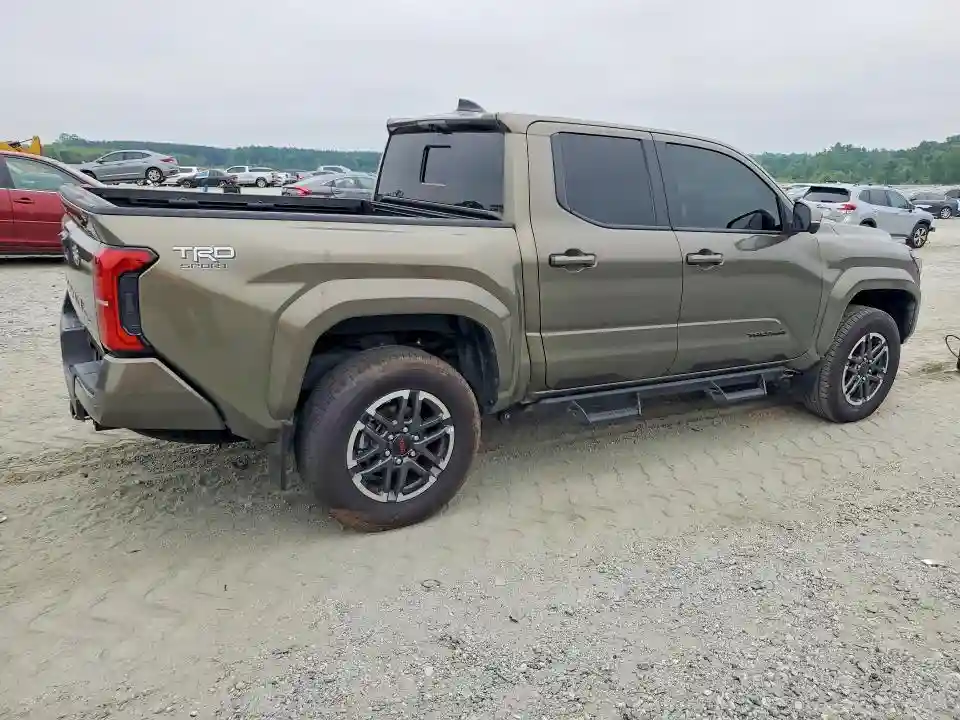3TMLB5JN8RM056860 2024 TOYOTA TACOMA-2