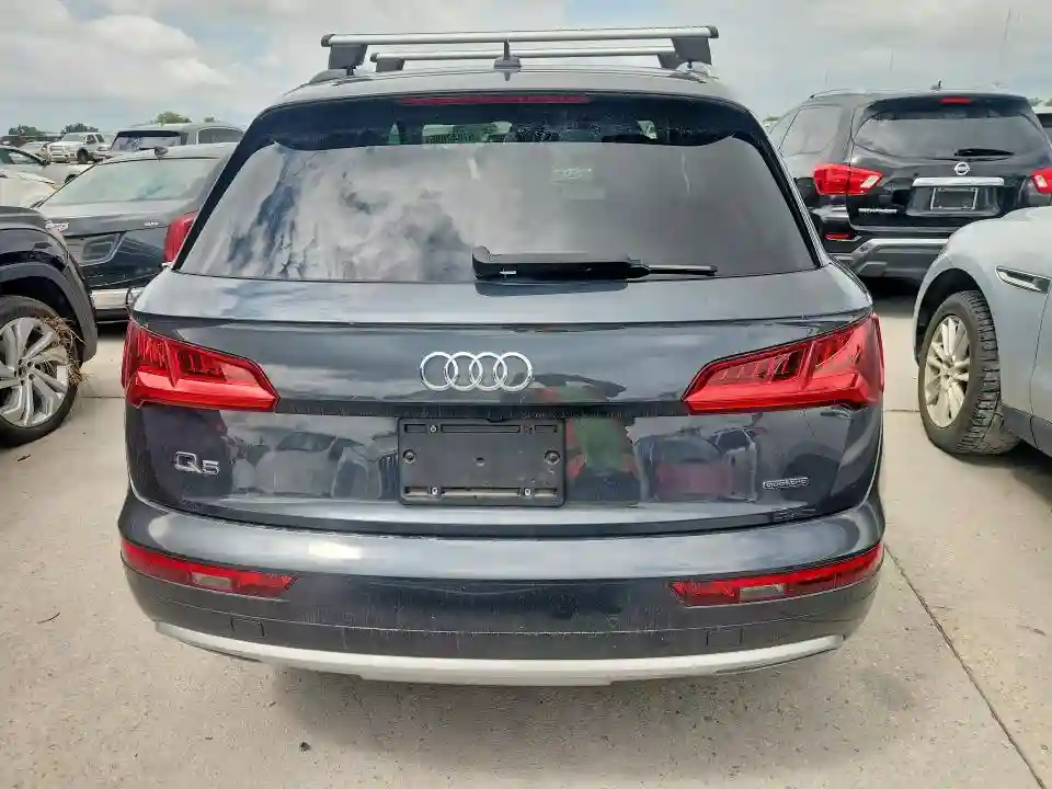 WA1BNAFY6K2114695 2019 AUDI Q5-5