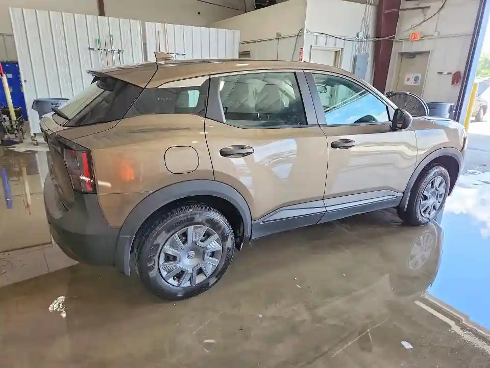 3N8AP6BA0SL318705 2025 NISSAN KICKS-2