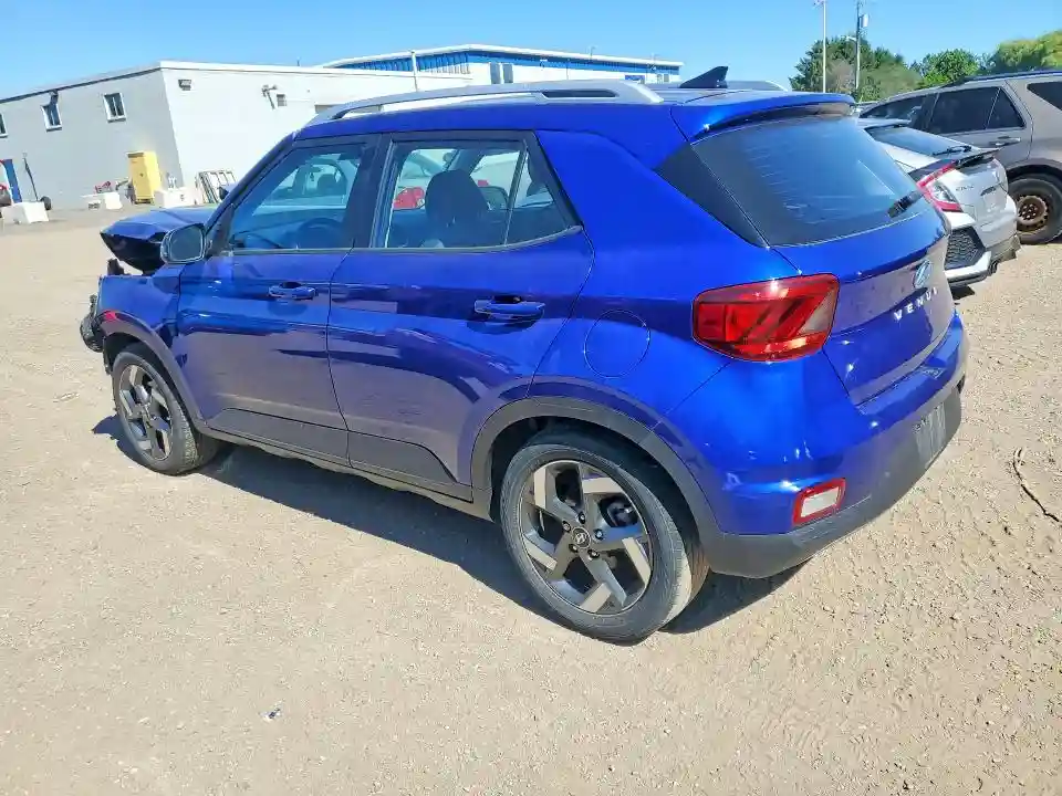 KMHRC8A32NU133778 2022 HYUNDAI VENUE-1