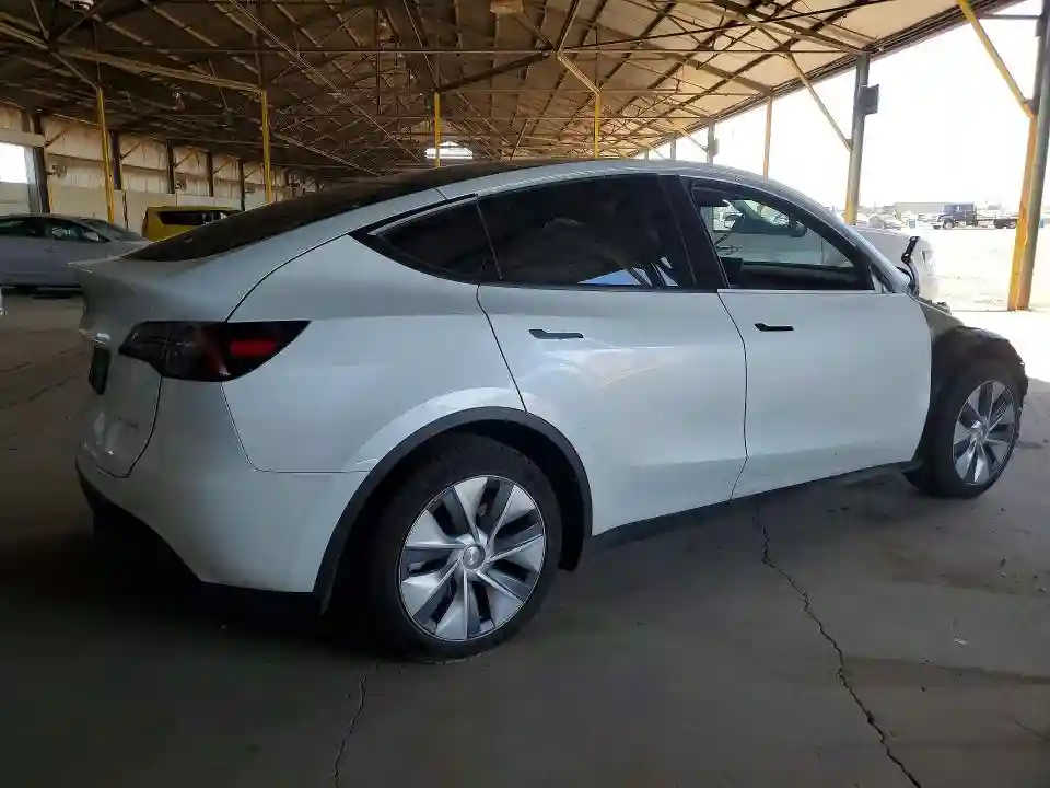7SAYGDEEXPA093048 2023 TESLA MODEL Y-2