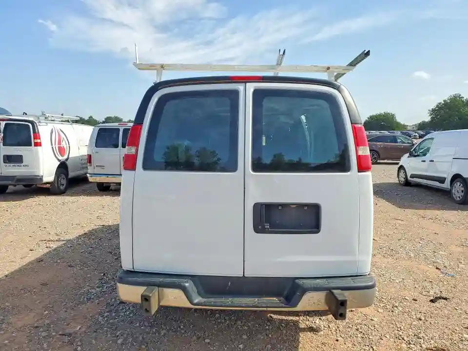 1GTW7AFG5K1272637 2019 GMC SAVANA-5