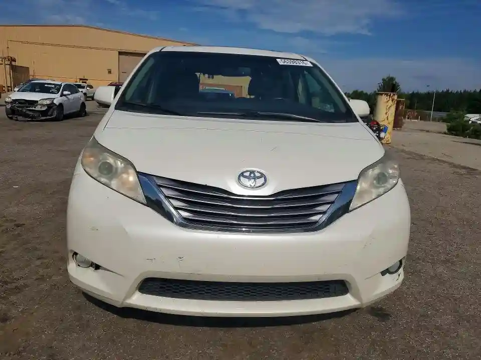 5TDYZ3DCXHS840388 2017 TOYOTA SIENNA-4