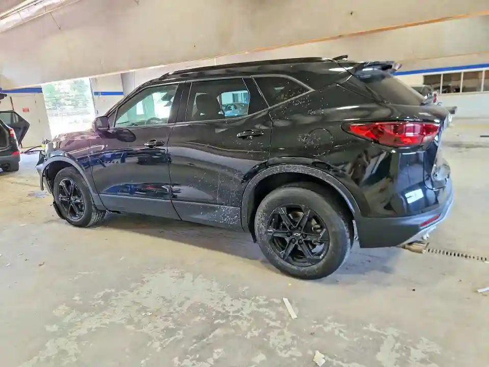 3GNKBHR41PS112906 2023 CHEVROLET BLAZER-1