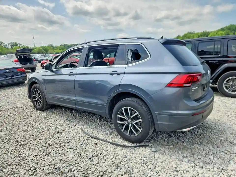 3VV2B7AX3KM077860 2019 VOLKSWAGEN TIGUAN-1