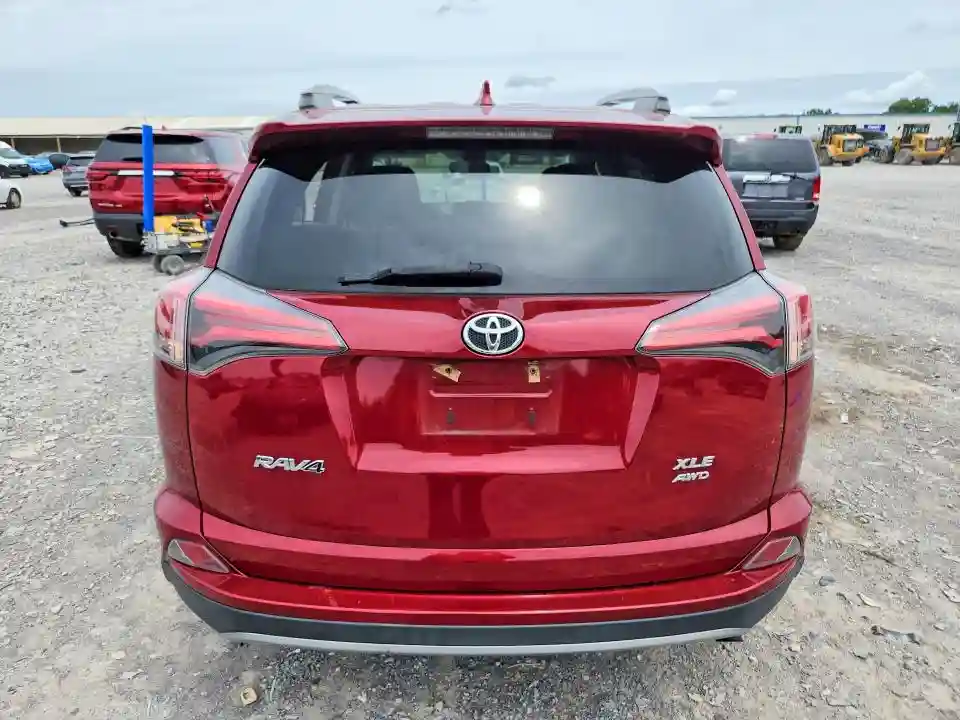 2T3RFREV1JW735713 2018 TOYOTA RAV4-5