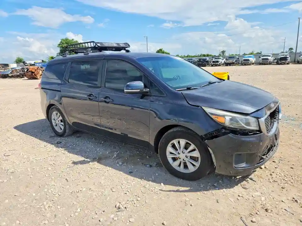 KNDMB5C10H6283814 2017 KIA SEDONA-3