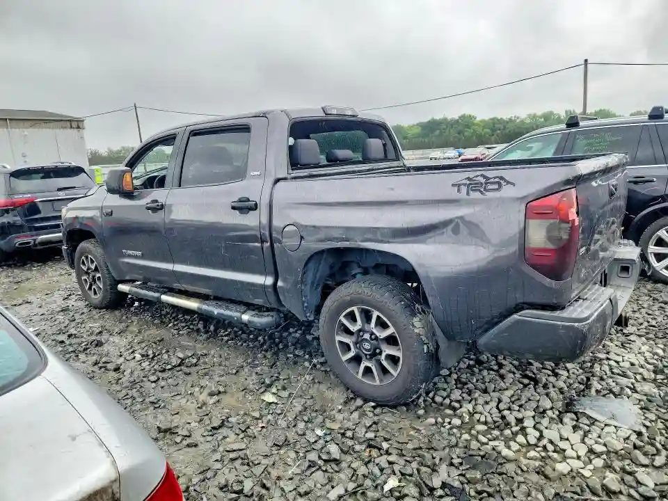 5TFDY5F18GX526482 2016 TOYOTA TUNDRA-1