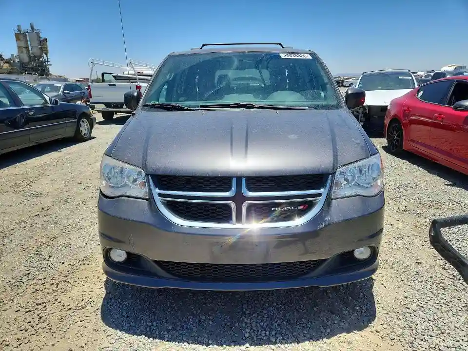 2C4RDGCG0HR581045 2017 DODGE CARAVAN-4