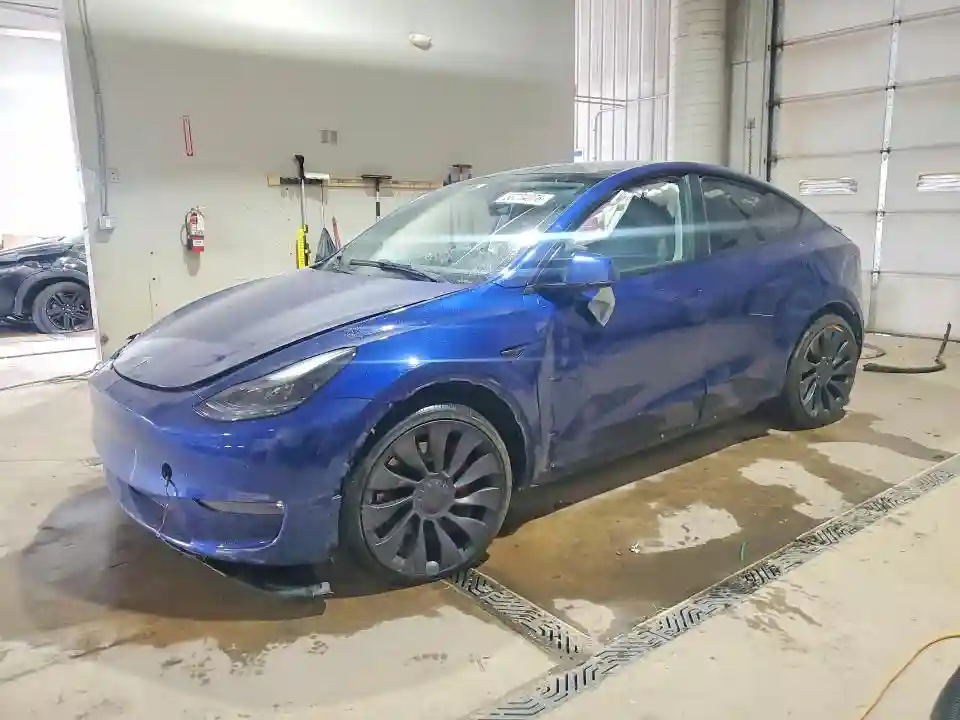 7SAYGDEF1NF532078 2022 TESLA MODEL Y-0