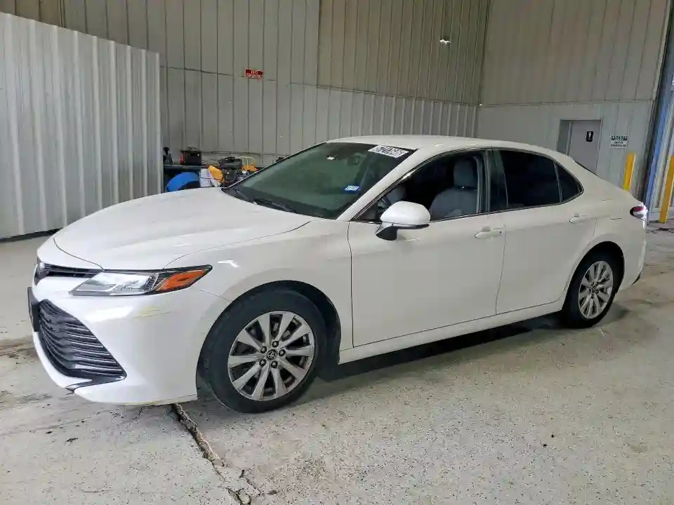 JTNB11HK8J3033406 2018 TOYOTA CAMRY-0