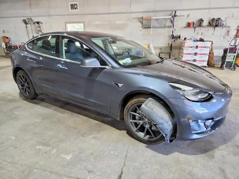 5YJ3E1EA6JF005115 2018 TESLA MODEL 3-3