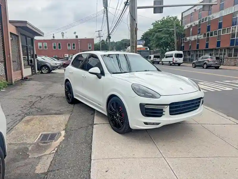 WP1AD2A21GLA79142 2016 PORSCHE CAYENNE-0