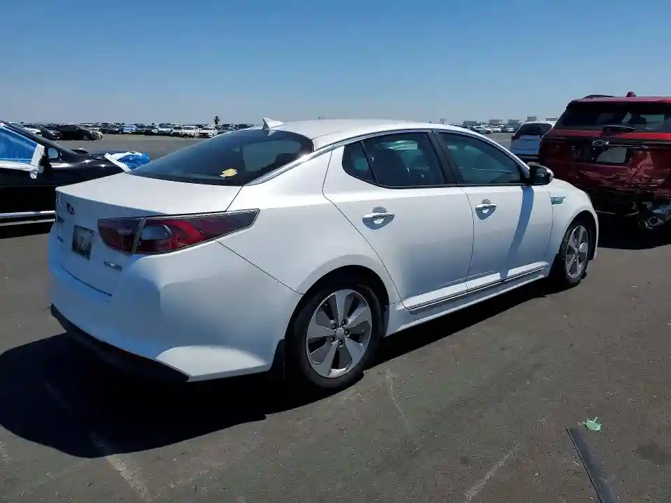 KNAGN4ADXF5083082 2015 KIA OPTIMA-2