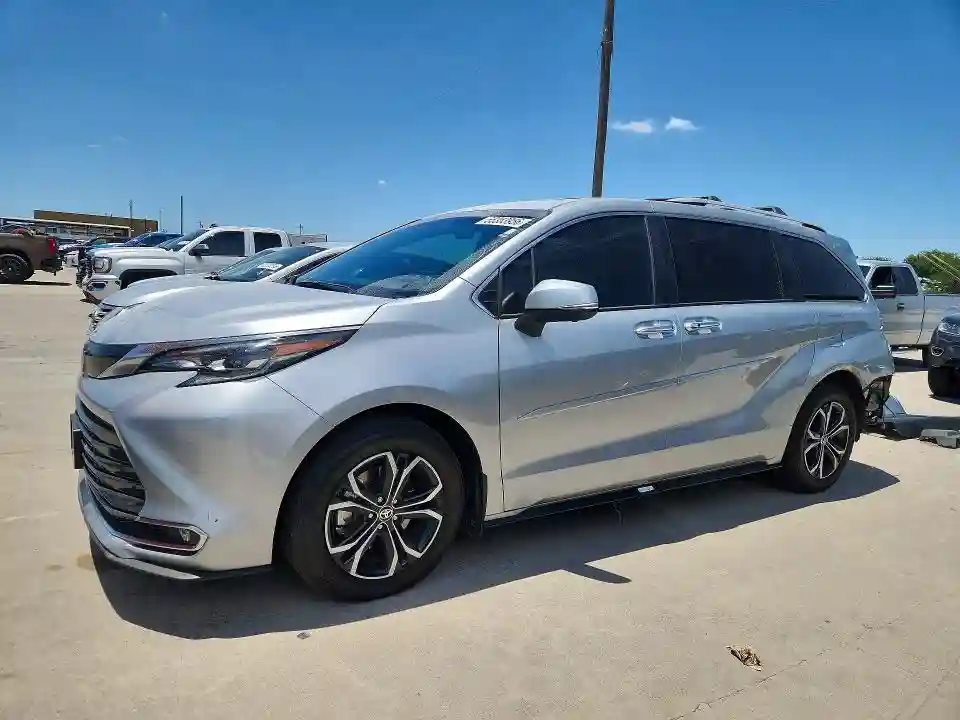 5TDESKFC0SS199631 2025 TOYOTA SIENNA-0