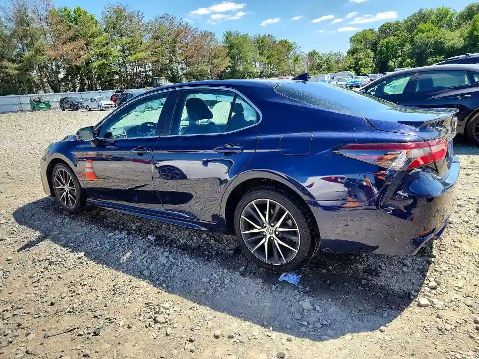 4T1G11AK1MU608072 2021 TOYOTA CAMRY-1