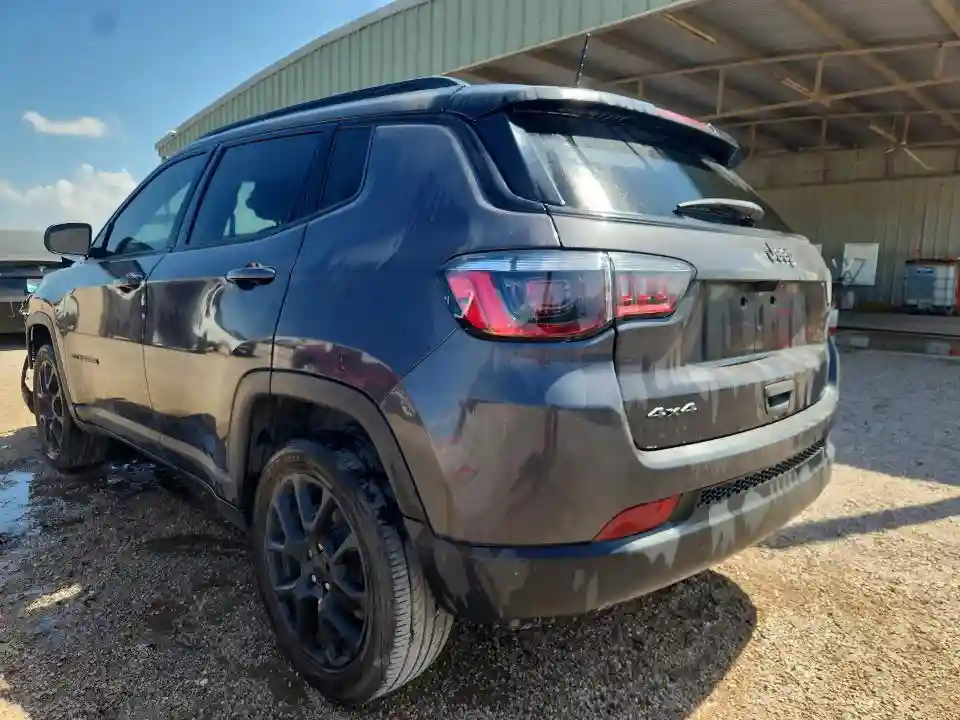 3C4NJDBN3RT153040 2024 JEEP COMPASS-1