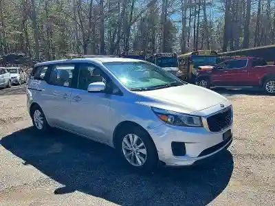 KNDMA5C12J6400723 2018 KIA SEDONA-0