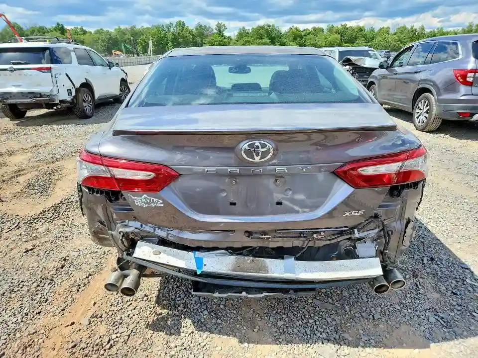 4T1B61HK9JU135244 2018 TOYOTA CAMRY-5