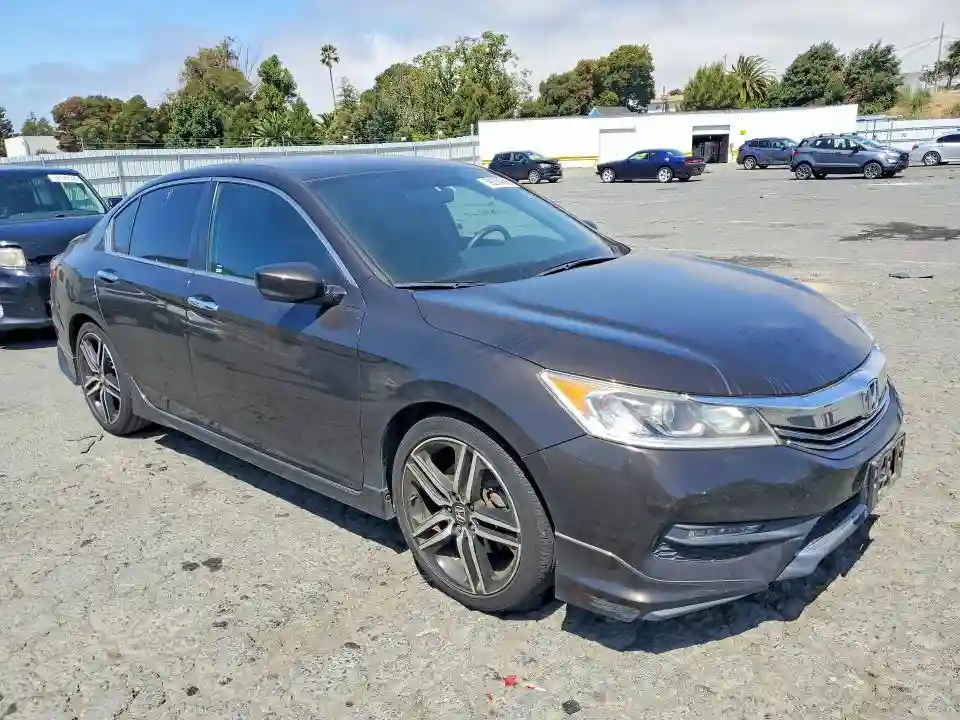 1HGCR2F51HA052956 2017 HONDA ACCORD-3