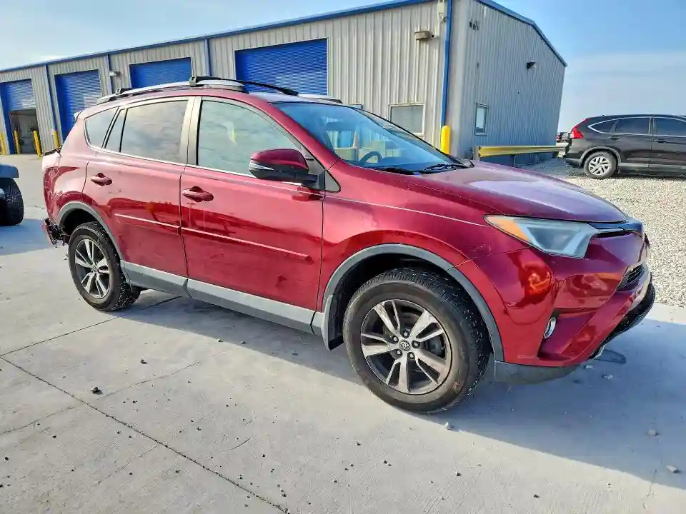 2T3RFREV7JW709603 2018 TOYOTA RAV4-3