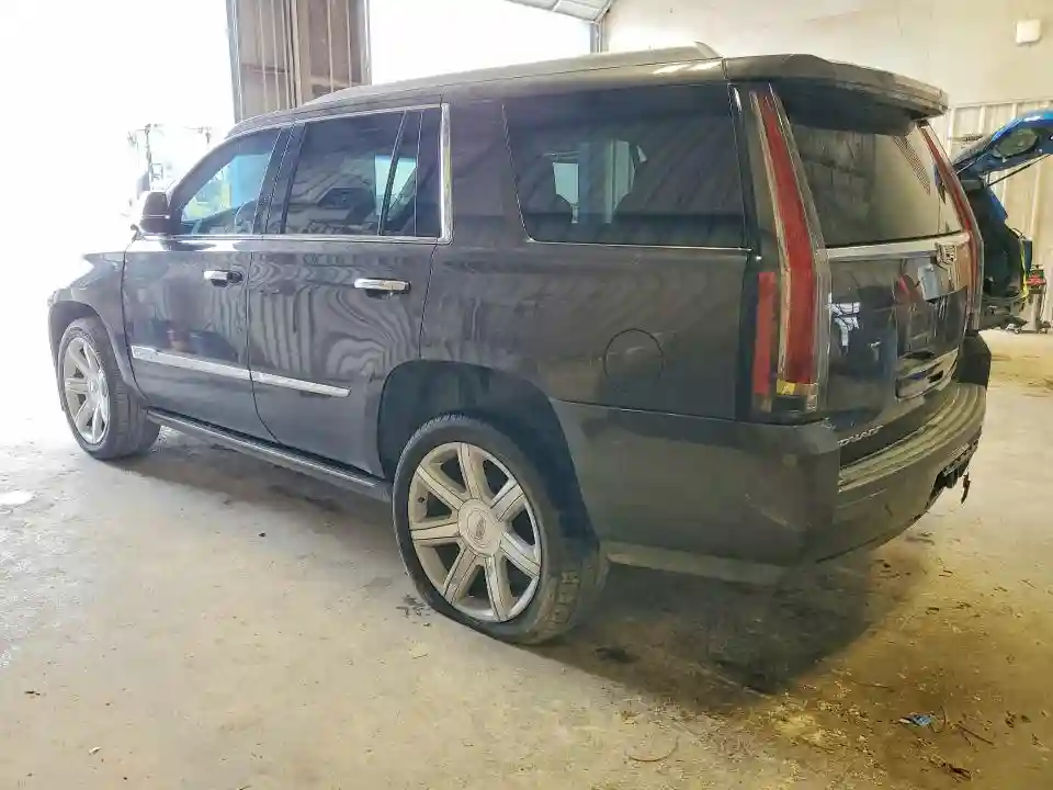 1GYS3CKJ3JR286635 2018 CADILLAC ESCALADE-1