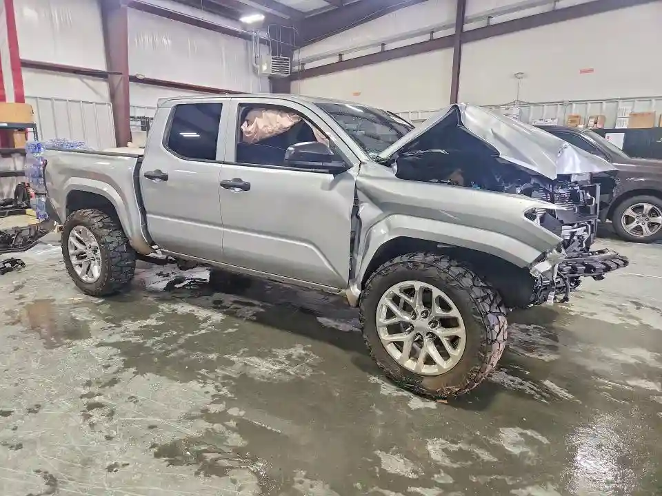 3TYLD5KN2RT008087 2024 TOYOTA TACOMA SR-3