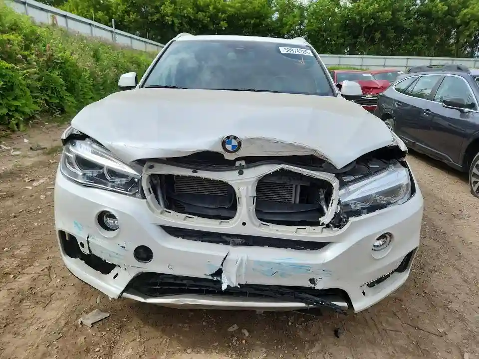5UXKR0C59J0X85009 2018 BMW X5-4