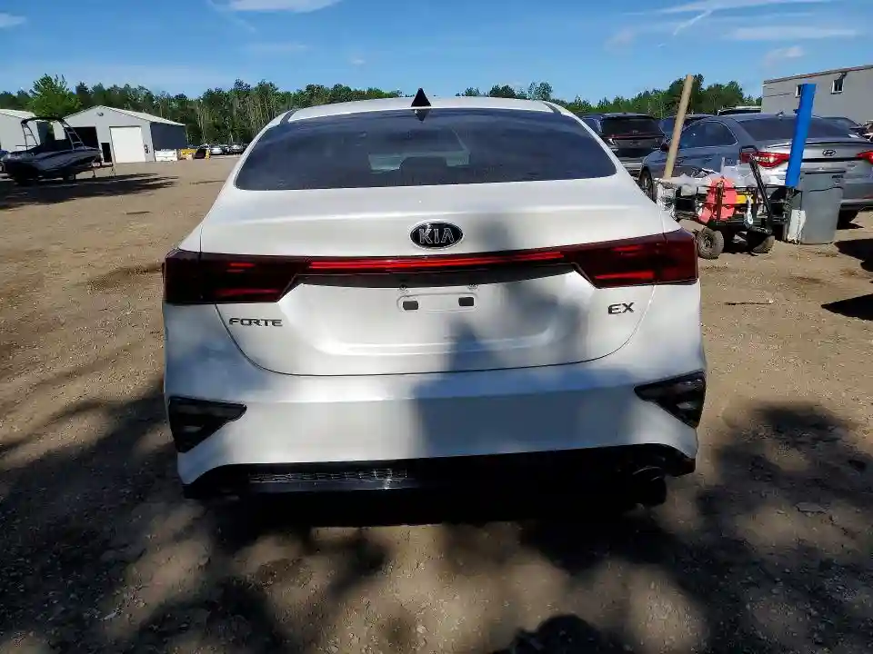 3KPF54AD1KE101014 2019 KIA FORTE-5