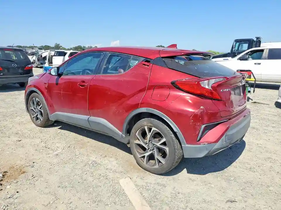 NMTKHMBXXJR031658 2018 TOYOTA C-HR-1