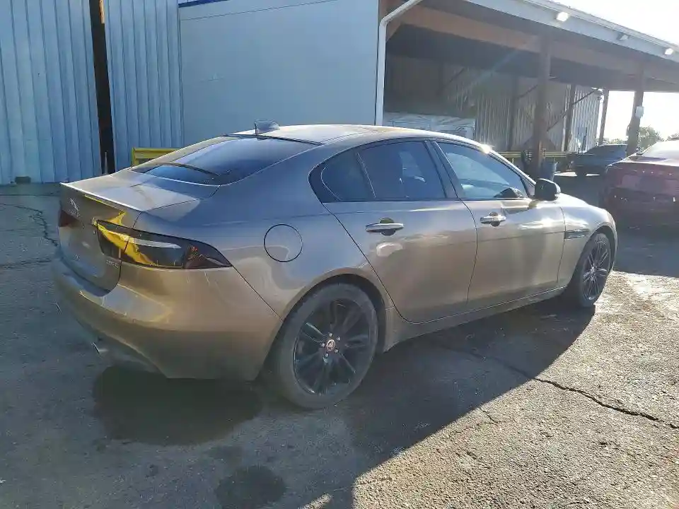 SAJAE4BG0HA961972 2017 JAGUAR XE-2