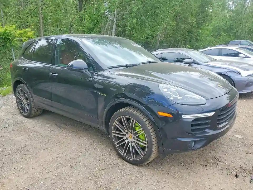 WP1AE2A27HLA68810 2017 PORSCHE CAYENNE-3