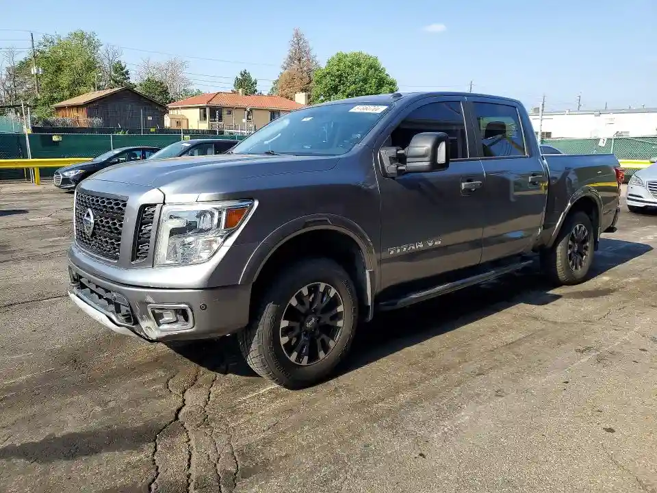 1N6AA1E55JN538979 2018 NISSAN TITAN-0
