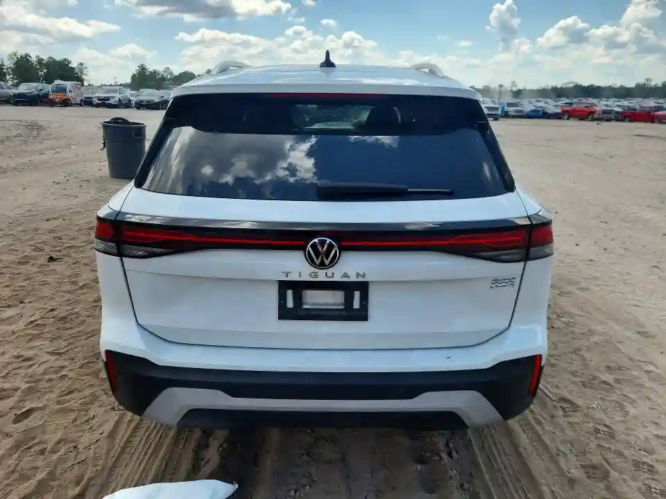 3VVCR7RMXSM012045 2025 VOLKSWAGEN TIGUAN-5