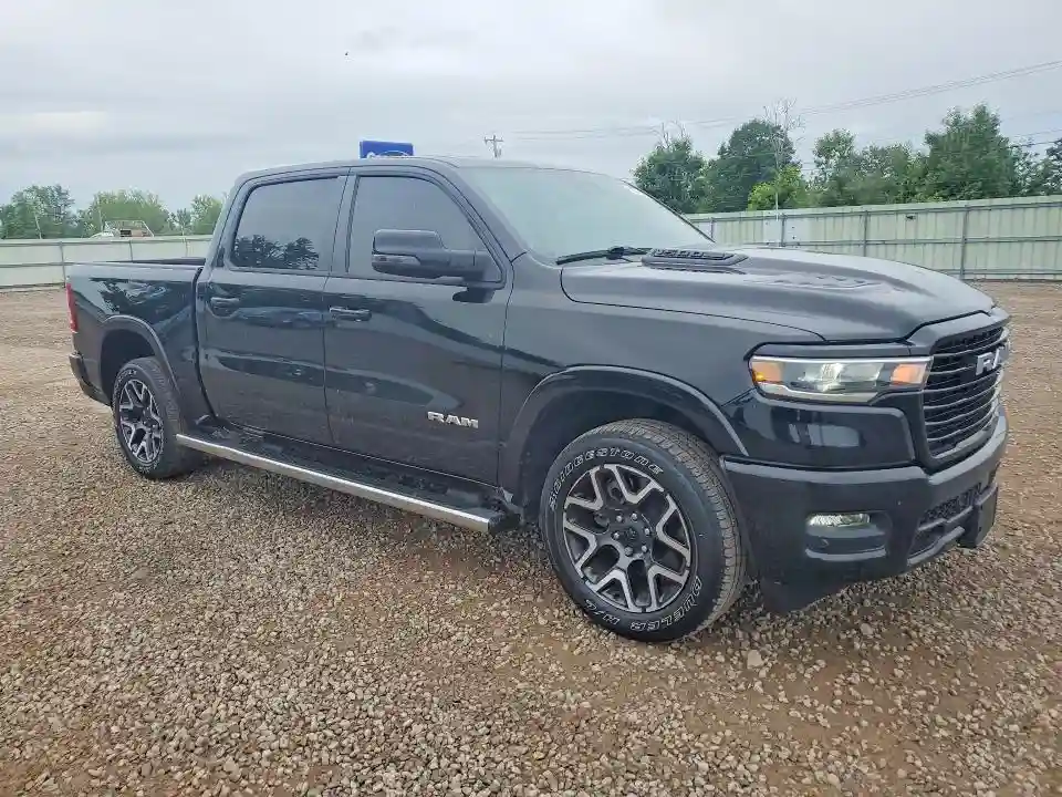 1C6SRFJP4SN582470 2025 RAM 1500-3
