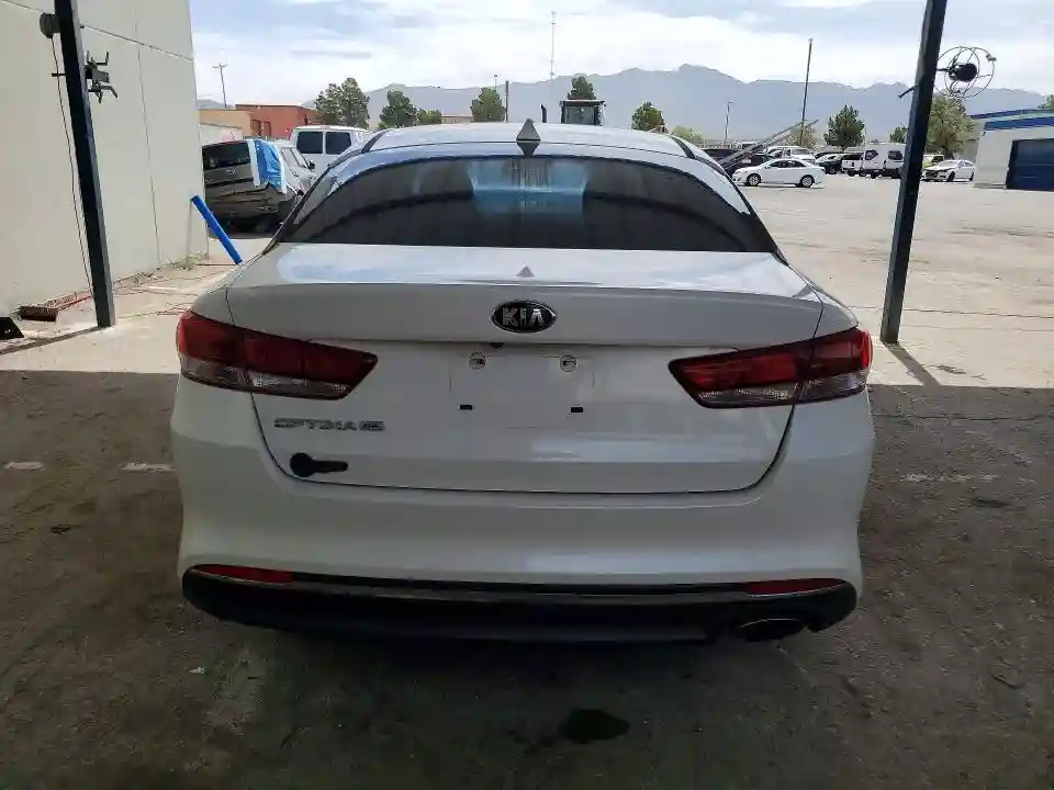 KNAGT4L3XG5072983 2016 KIA OPTIMA-5