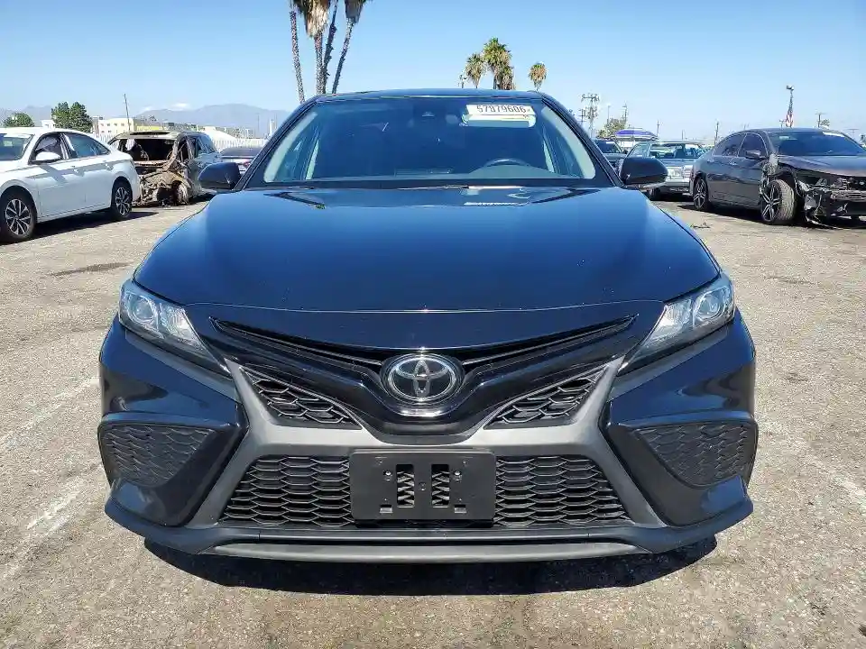 4T1G11AK6NU669306 2022 TOYOTA CAMRY-4