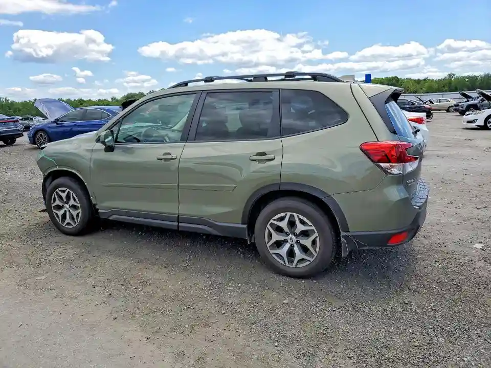 JF2SKAJC9MH466004 2021 SUBARU FORESTER-1