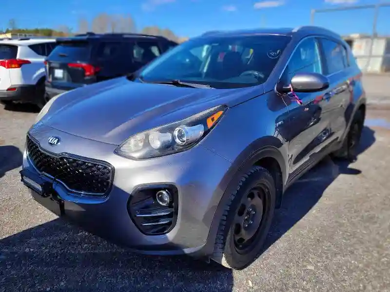 KNDPMCAC9J7452812 2018 KIA SPORTAGE-1