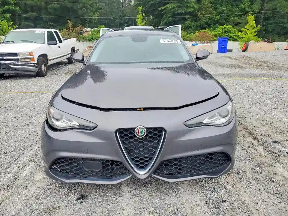 ZARFAEBN8J7566273 2018 ALFA ROMEO GIULIA-4