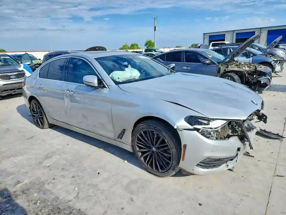 WBAJE5C50KWW16868 2019 BMW 5 SERIES-3