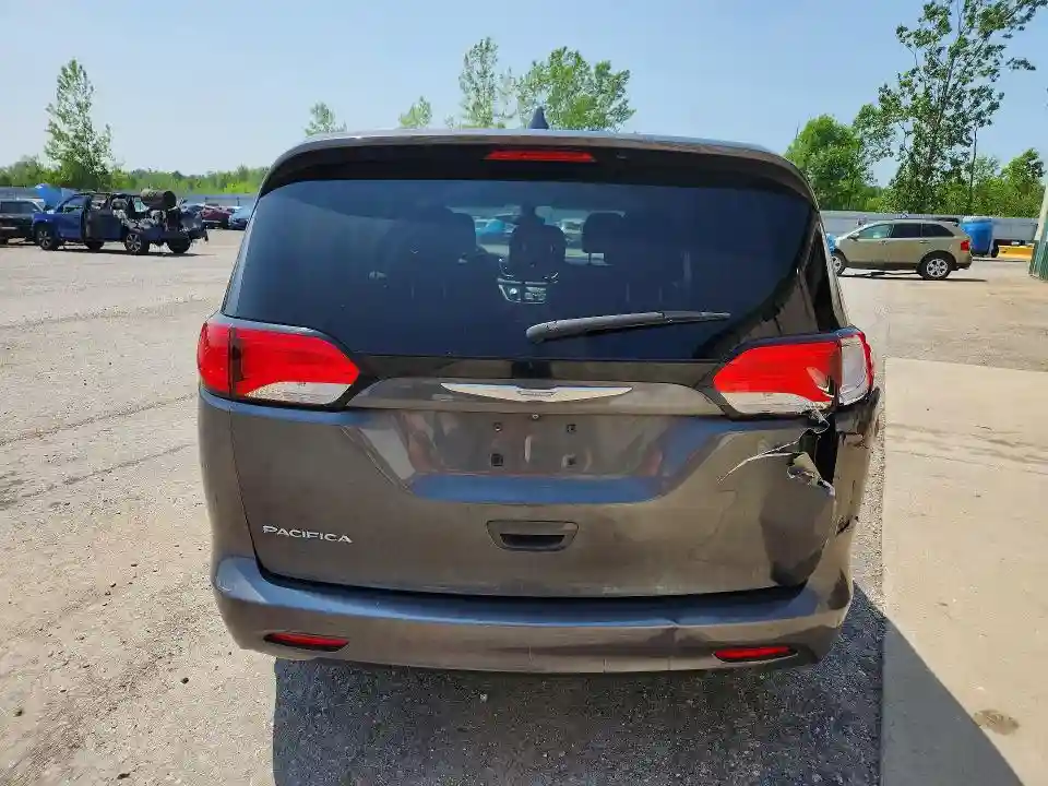 2C4RC1DG2HR552385 2017 CHRYSLER PACIFICA-5