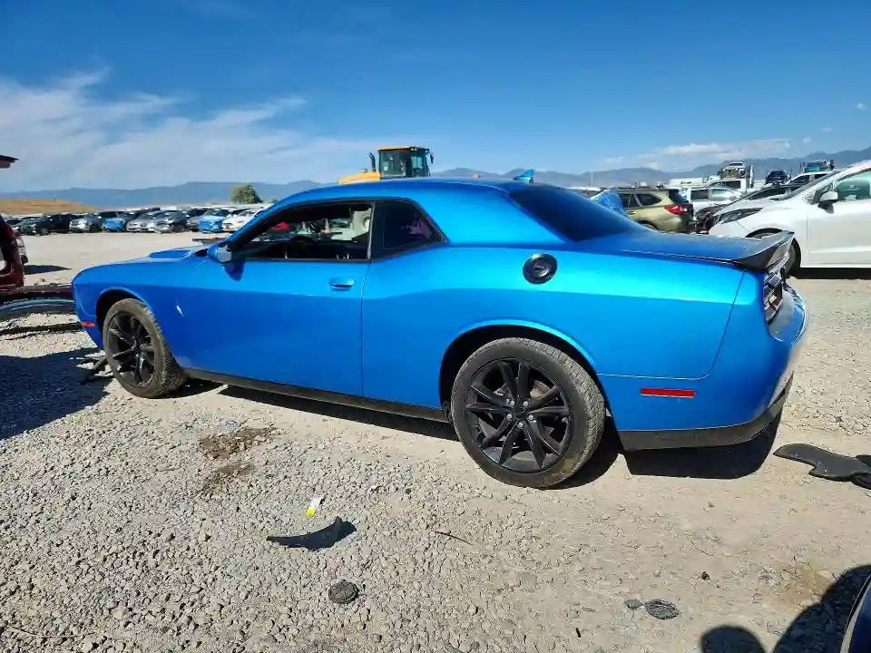 2C3CDZAG2GH101830 2016 DODGE CHALLENGER-1