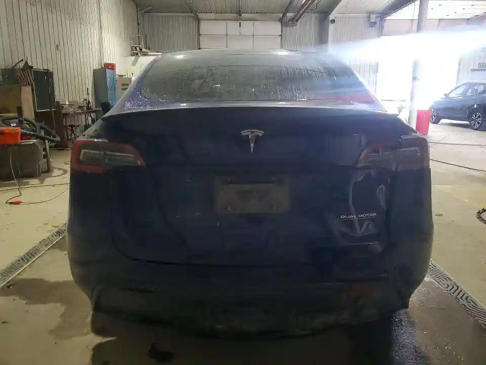 7SAYGDEF1NF532078 2022 TESLA MODEL Y-5