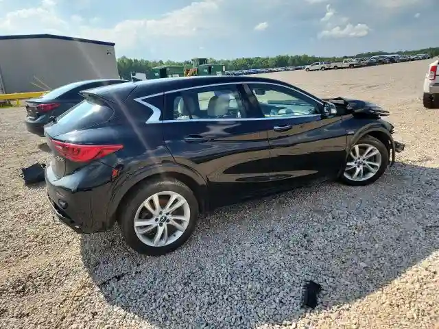 SJKCH5CPXJA044513 2018 INFINITI QX30-2