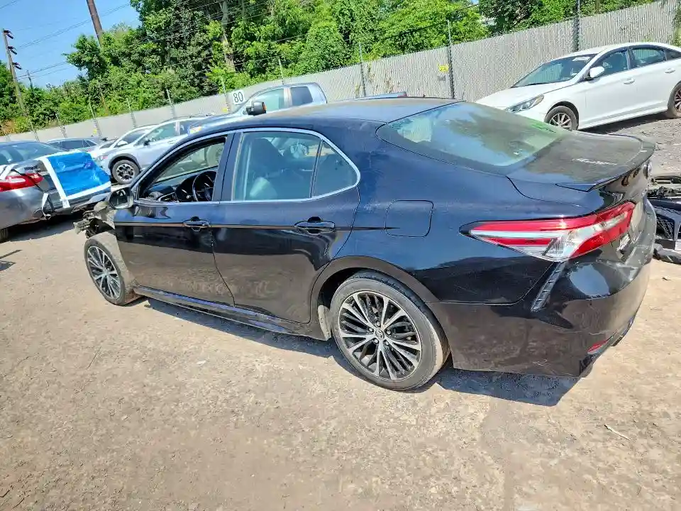4T1B11HK6JU628071 2018 TOYOTA CAMRY-1
