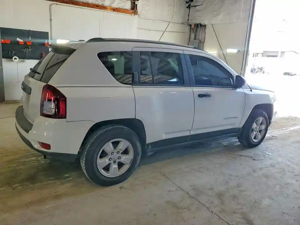 1C4NJCBA8HD136617 2017 JEEP COMPASS-2