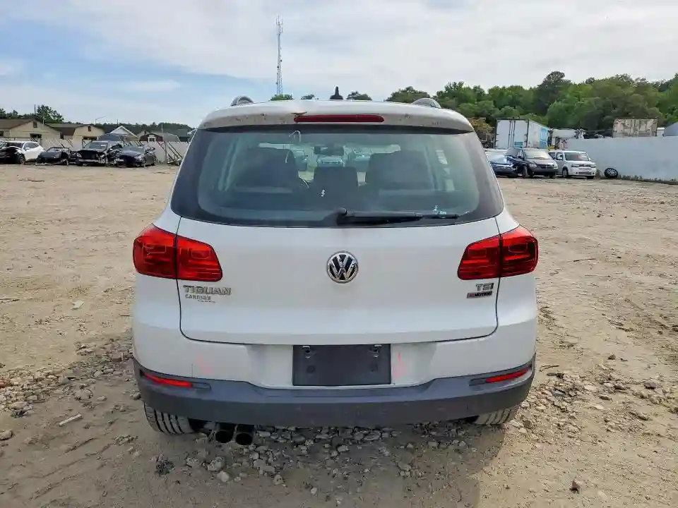 WVGBV7AX4HW511553 2017 VOLKSWAGEN TIGUAN-5
